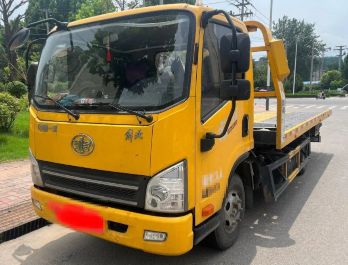 青岛附近拖车租赁电话